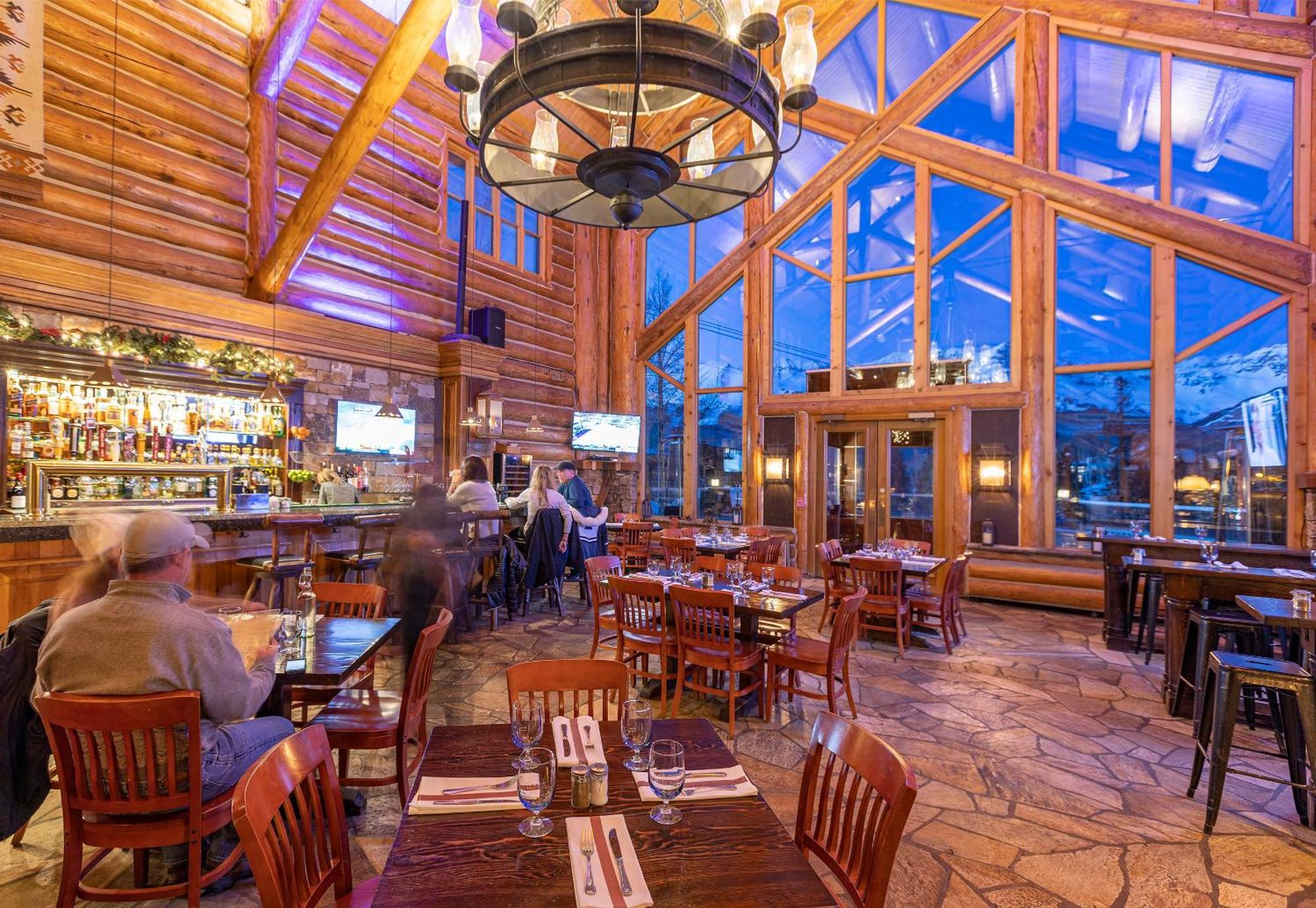 2 Bedroom - Luxury Skiin And Out *